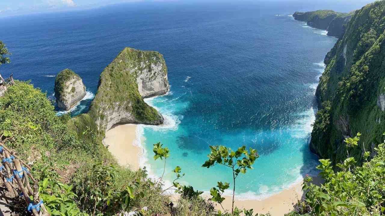 Pesona Wisata di Nusa Penida Bali, Keindahan Alam yang Memikat Dunia